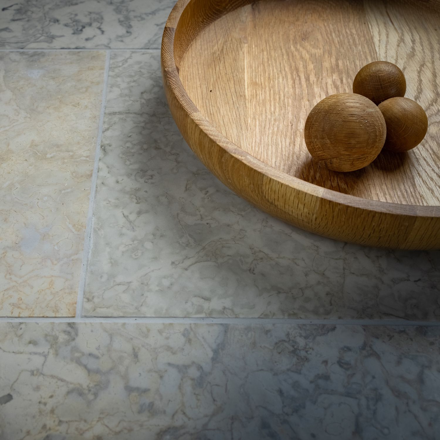 Reval Stone Selgase dolomiit lihvitud