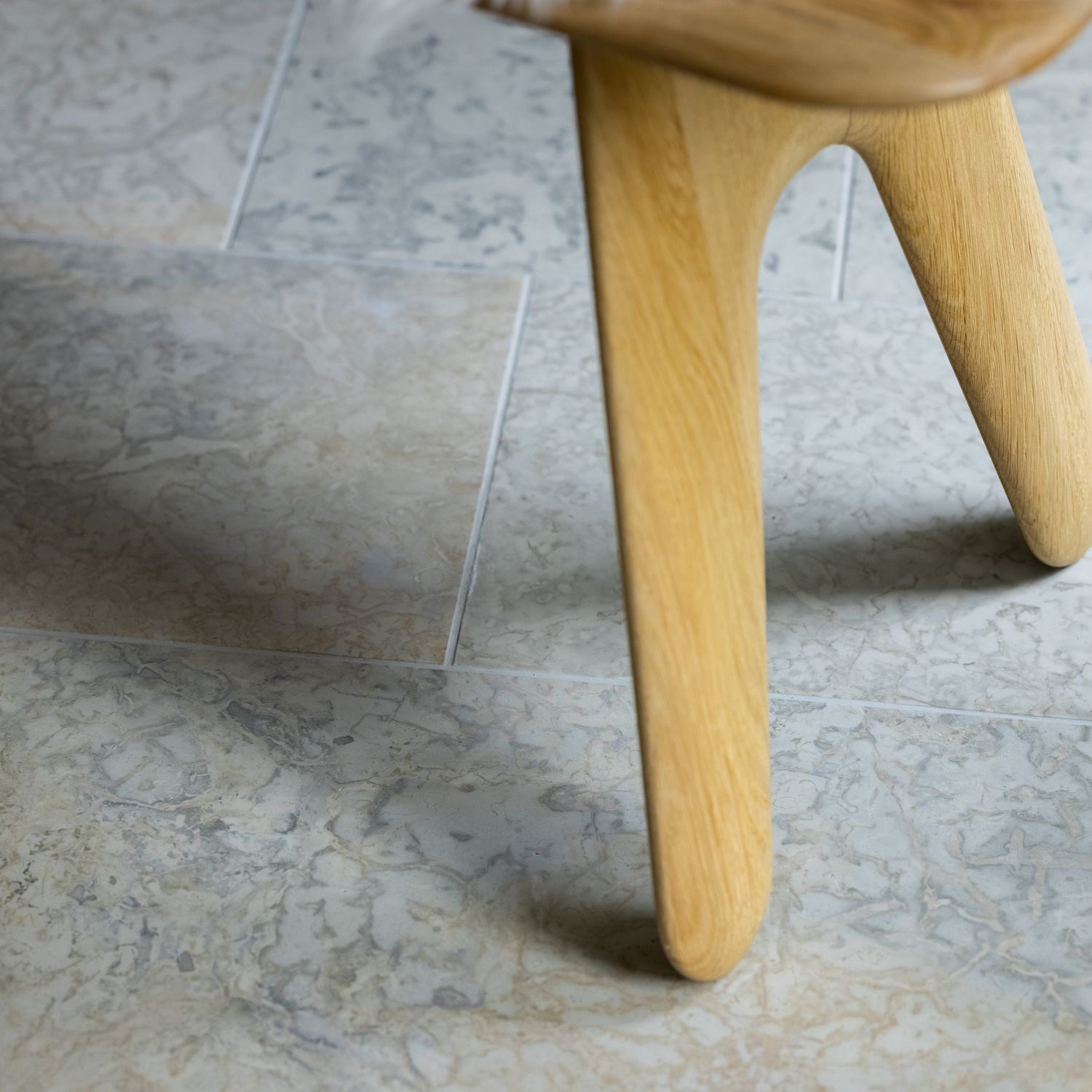 Reval Stone Selgase dolomiit lihvitud